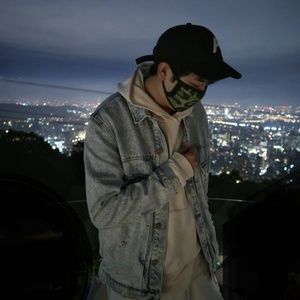 Meet your Posher, Jonathan